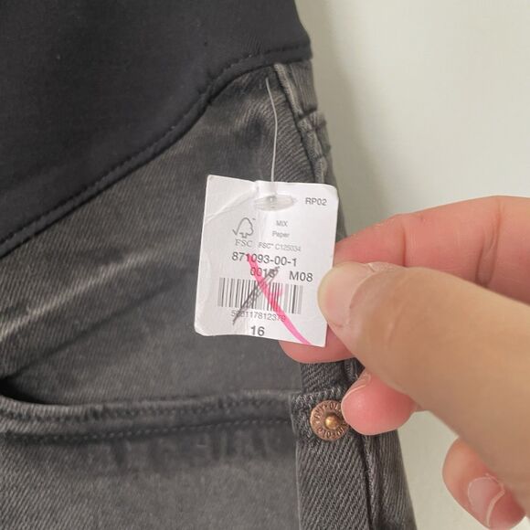 Old Navy Maternity Boyfriend Cutoff Denim Shorts Black Pregnancy Women's 16 - Picture 5 of 8